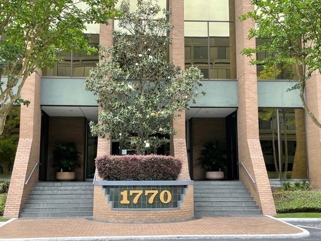 St. James Place office building entrance at 1770, home of The Galligan Law Firm in Houston