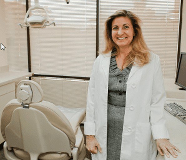 Dr. Hillary Peck, DDS, owner of Peck Family Dentistry, an independent Phoenix family dental practice