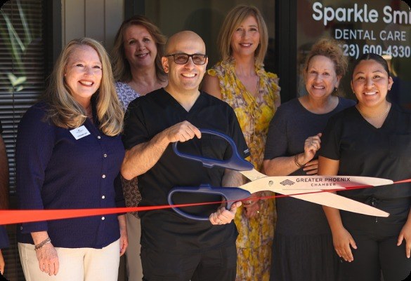 Dr. Mardin Yokhana and team at the Sparkle Smile Dental Care ribbon cutting in Phoenix